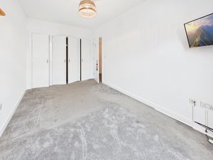 DOUBLE BEDROOM- click for photo gallery